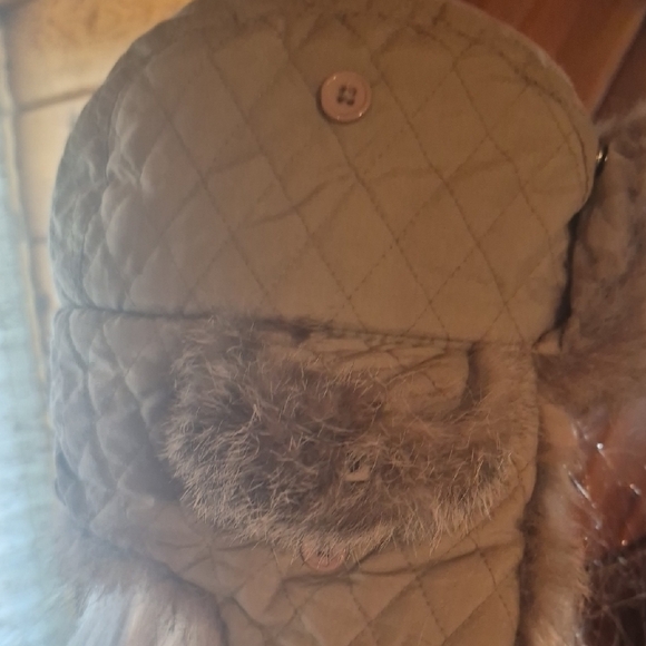Women's Rabbit Fur Trapper Hat - Picture 5 of 7